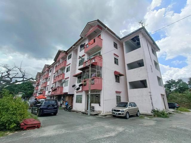 Apartment Taman Semarak 1