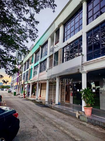 3 Storey Shoplot For Sale Jalan Chain Ferry Butterworth Main Road 1