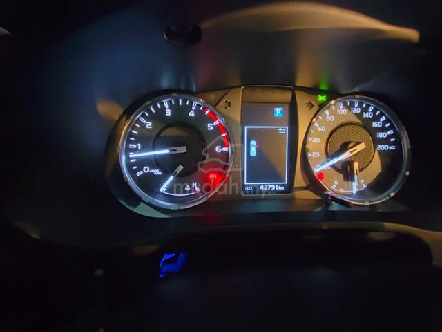 2023 Toyota HILUX 2.4 V (A) - 4