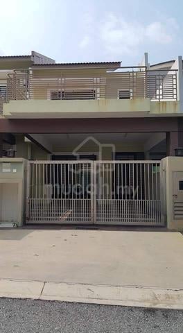 Taman Nada Alam 4r4b freehold Below Market Rm100K Full loan 1