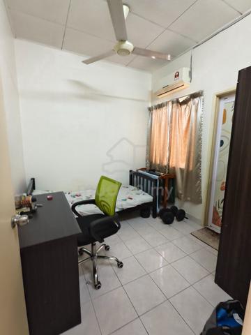 Puteri Kerongsang Klang | Medium Room For Rent | Low Deposit 1