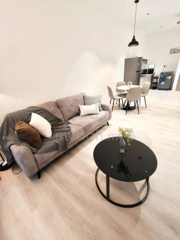 Kenny Hill Residences 1