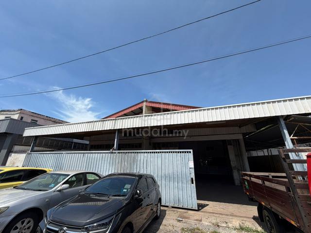 2 Adjoining Warehouse Factory at Kawasan Perindustrian Malim Jaya 1