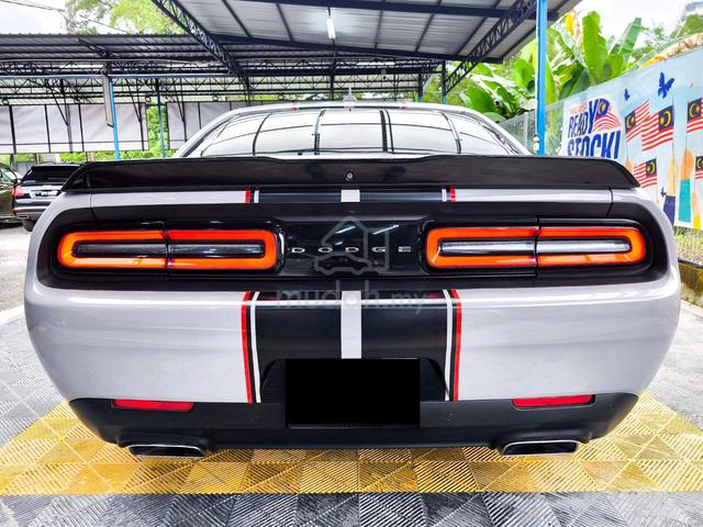 Dodge CHALLENGER 5.7 V8 (A) HEMI R/T HELLCAT WRNTY - 2