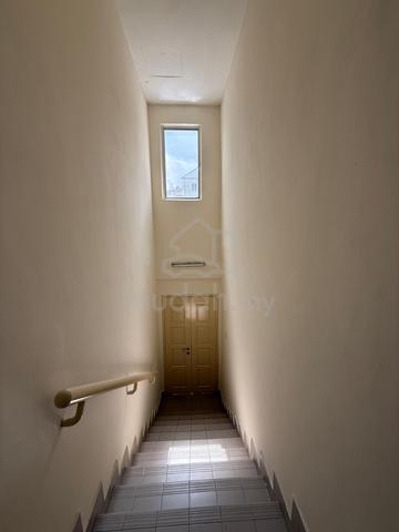 Sommerset Close Townhouse 4R3B F/F Cheras KL 2