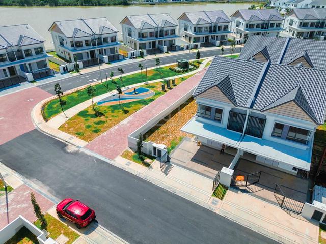 CHEAPEST CORNER SEMI D Sejati Lakeside Cyberjaya 1