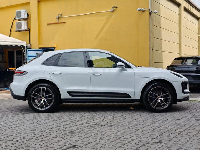 2023 Porsche MACAN NFL / FREE 5 YEARS WARRANTY - 5