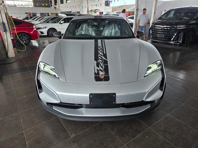 2025 Porsche TAYCAN TURBO GT WITH WEISSACH - 5