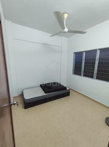 Bilik Sewa Perempuan – PUCHONG PERDANA (PERMAI COURTS) 1