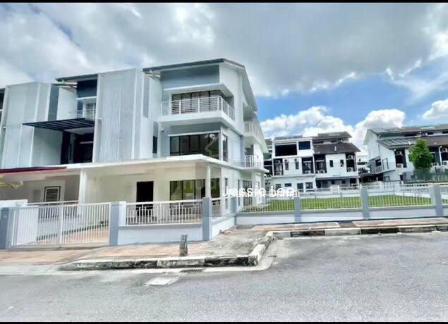 WTS211 For Sale 3storey Sutera Damansara, Damansara Damai, PJ 1