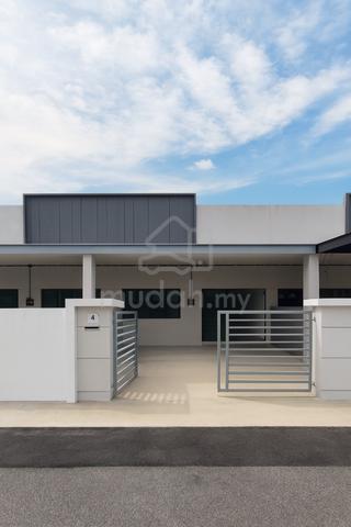 (Baru) Landed House with security in Kuantan 1