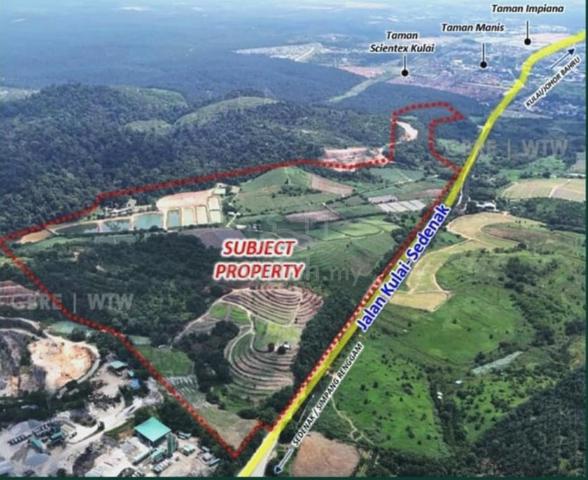 168 acres ( Converted to Industrial land title ) Johor Kulai Main road 1