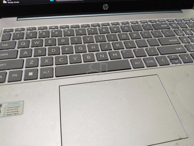 HP Laptop 15-fd0xxx (CAN NEGO) - photo 2 of 6