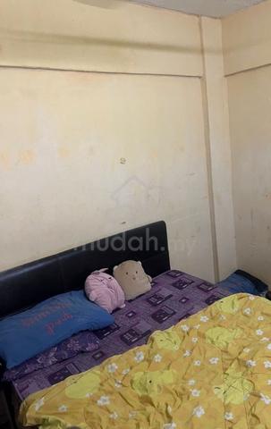 Desa Mentari Flat (Block 2) 1