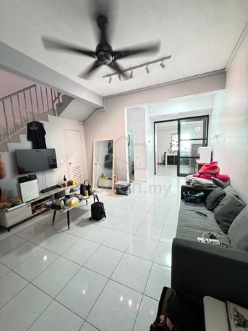 Laman Setia Gelang Patah Double Storey Terrace / Partial Furnished 1
