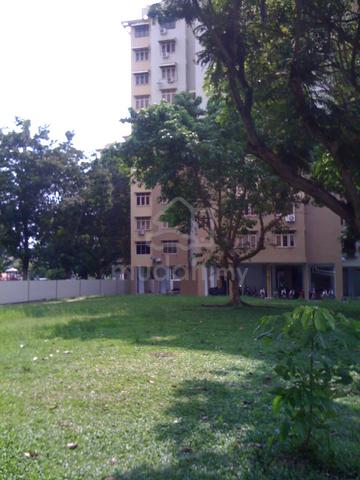 Pangsapuri Mahsuri (Lorong Mahsuri 12) 1
