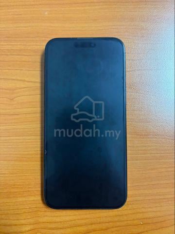 Iphone 15 Pro Max - photo 2 of 6