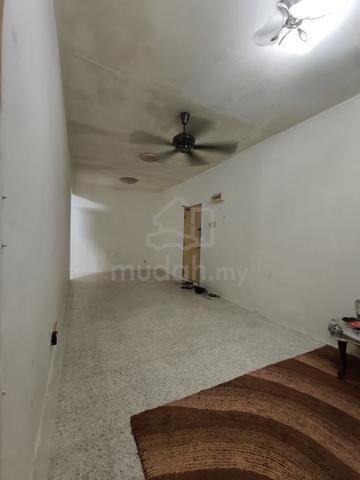 Sri Raya Apartment 1