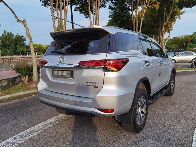 2020 Toyota FORTUNER VRZ 4X4 2.4L (A) - 2