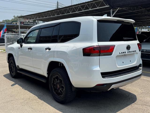 2024 Toyota LANDCRUISER 3.4 300 GR SPORT (A) UNREG - 4