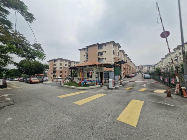 Sri Puteri Apartment 1