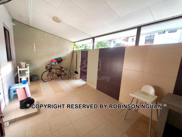 Extended ~ 2 Sty House Bukit Katil Ozana A.Keroh nr Aeon MMU Hospital 1