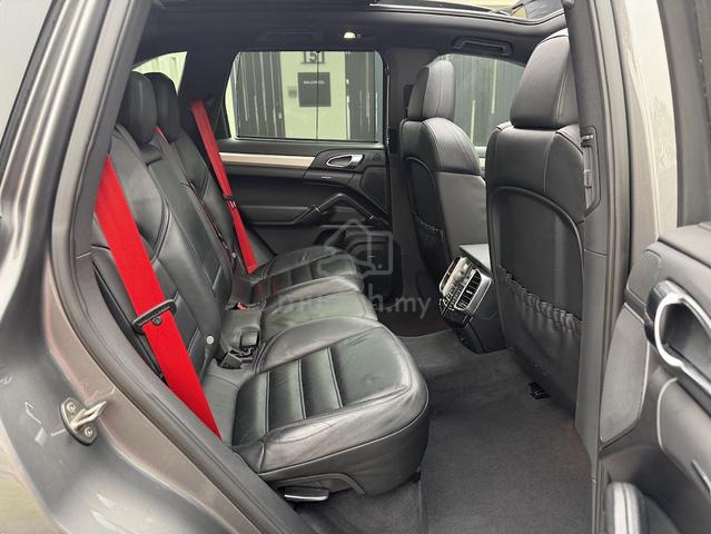 Porsche CAYENNE 3.6 PETROL IMPORT BARU 58K MILEAGE - 4