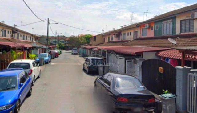 Pasir Gudang Taman Cahaya Masai E.Lot L.M.Cost Double Storey House 1
