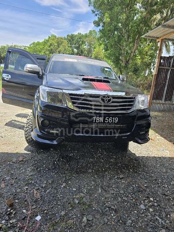 2014 Toyota HILUX 2.5 G TRD SPORTIVO (A) - 2