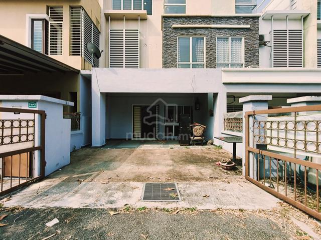 Taman Sri Putra 3 Sg Buloh 1
