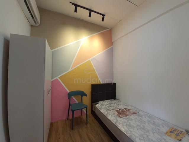 Room Rental at Puchong Kenari, Setia Walk,IOI BOULEVARD,Zero Deposit 1