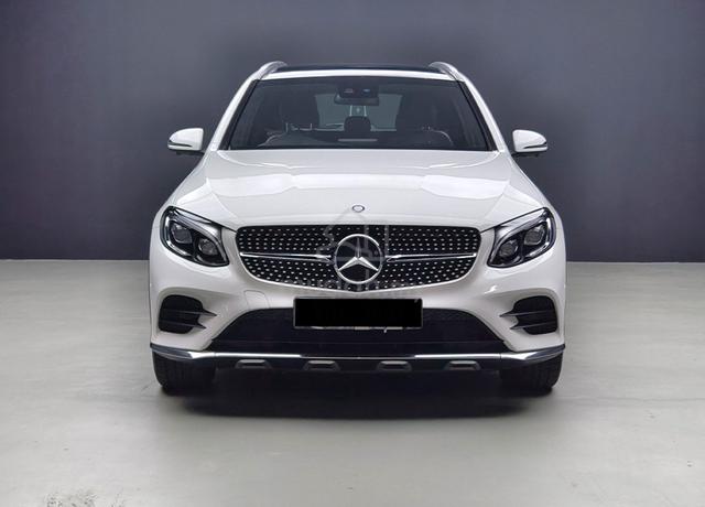 X253 2016 Mercedes Benz GLC250 AMG 4MATIC 2.0 SUV - 3