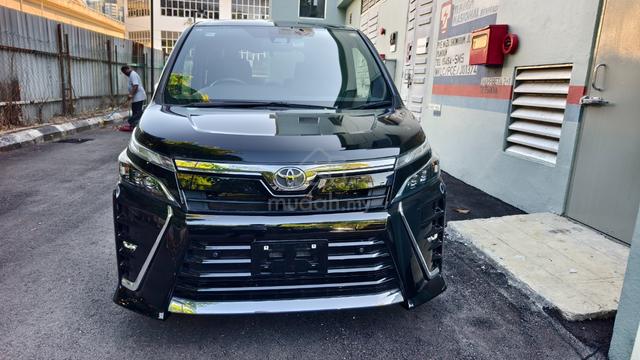 2021 Toyota VOXY 2.0 ZS KIRAMEKI III (A) - 1