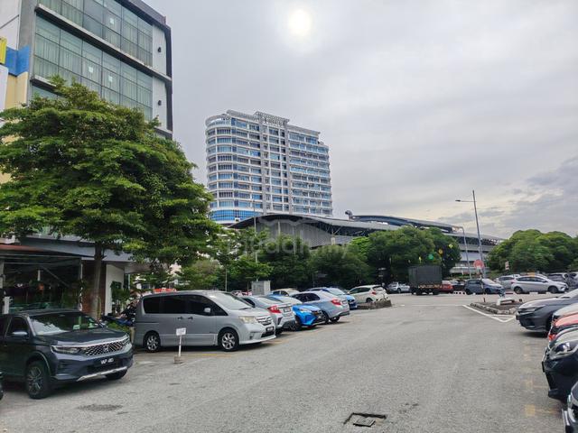 Bayan Baru Business Center Near Market, Food Court & Sunshine 1