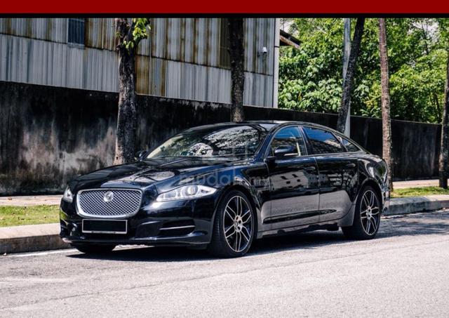 Jaguar XJ 5.0 L V8 LUXURY LIMOUSINE S.ROOF 2013 - 1