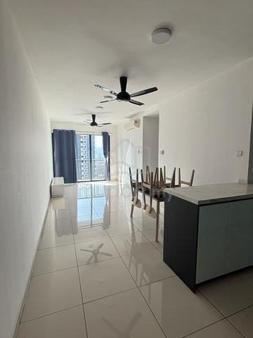 KL Traders Square Residences 1