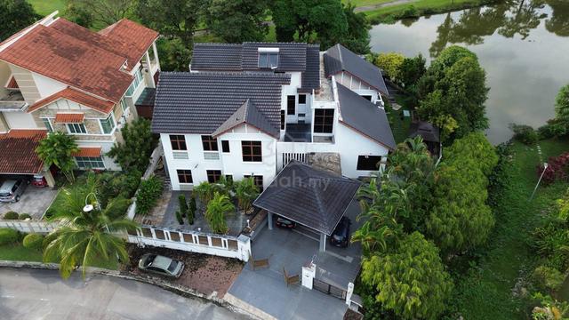 CORNER LOT Facing Golf View Bungalow House Saujana Impian golf Kajang 1