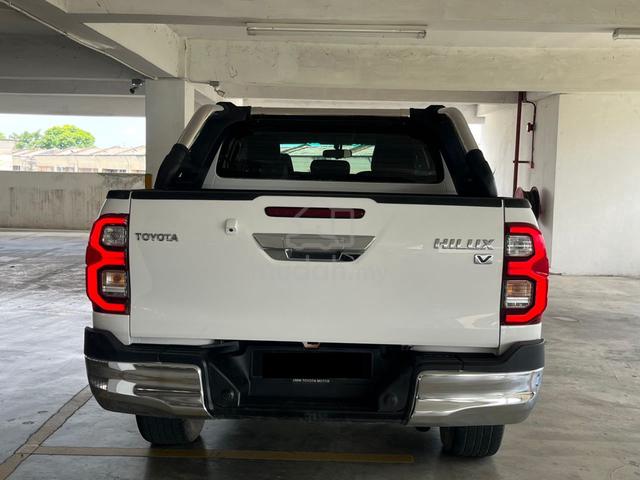 2021 Toyota HILUX 2.4 V (A)NICE CONDITION CAR KING - 5