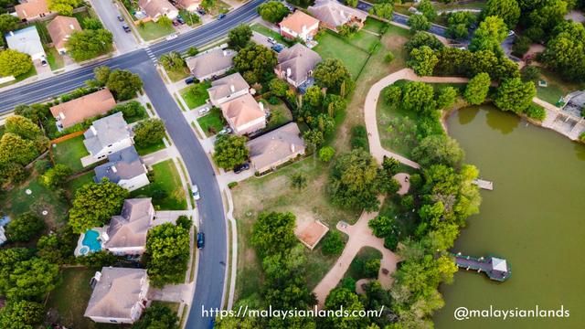Golf Course Living Bungalow Land Nilai Spring Villa 1
