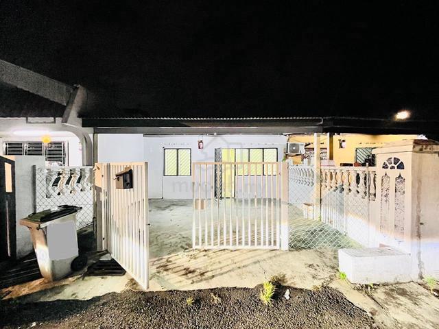 Single Storey House | Taman Universiti | 2R1B | Partial Furnished | 1