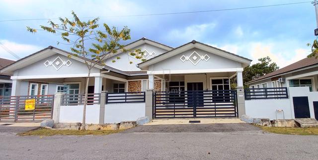 Semi-D Setingkat, Pengkalan Balak, Melaka 1