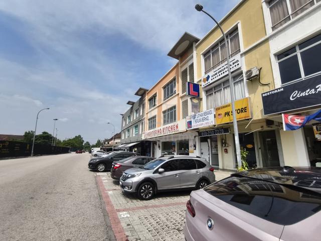 Taman Daya 3 Storey For Sales 1