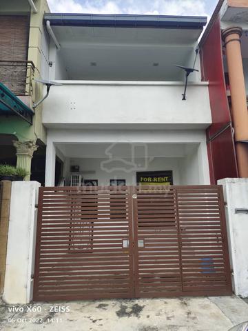 2 storey , SG 10/5 , taman sri gombak . 1