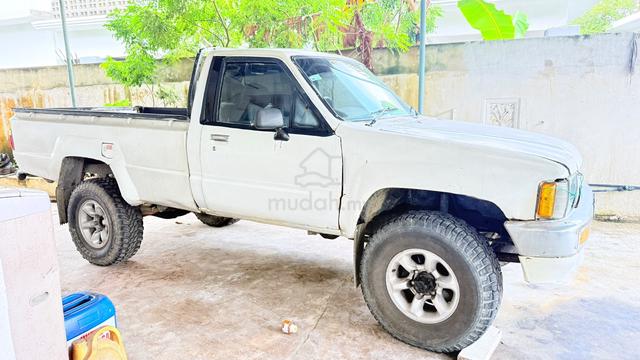 1995 Toyota HILUX 2.8 MY95 LN106R (M) - 2