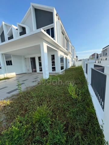 Corner Lot, Double Storey Terrace, Bangi, Selangor. 1