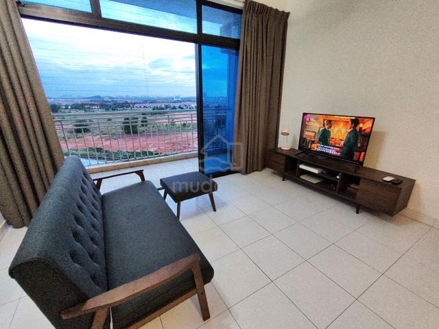 Seri Austin Residence Luxury Apartment 1