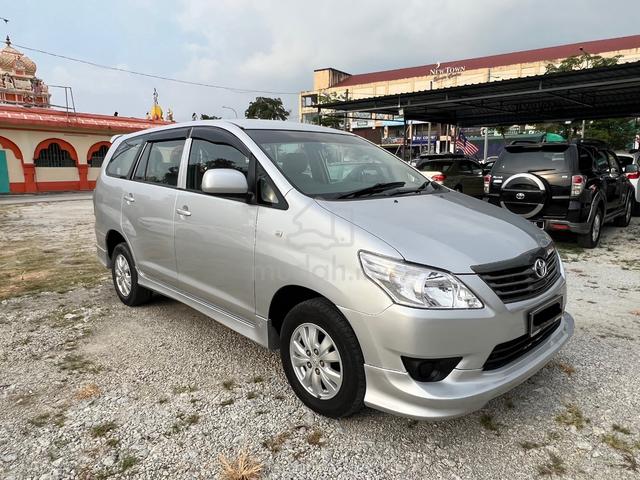 2011 Toyota INNOVA 2.0 E FACELIFT (A) - 4