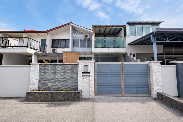 PALING MURAH! RENOVATED 2 Storey Terrace PJS 7 Bandar Sunway 1