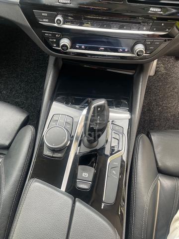 2018 Bmw 530e 2.0 (A) nice number on time service - 5