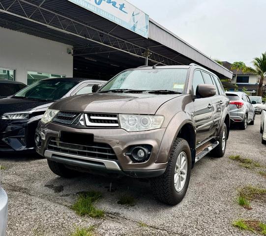 Mitsubishi PAJERO SPORT GL 2.5 (A) - 1